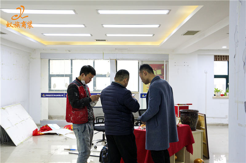 k8凯发商装新增办公室装修中