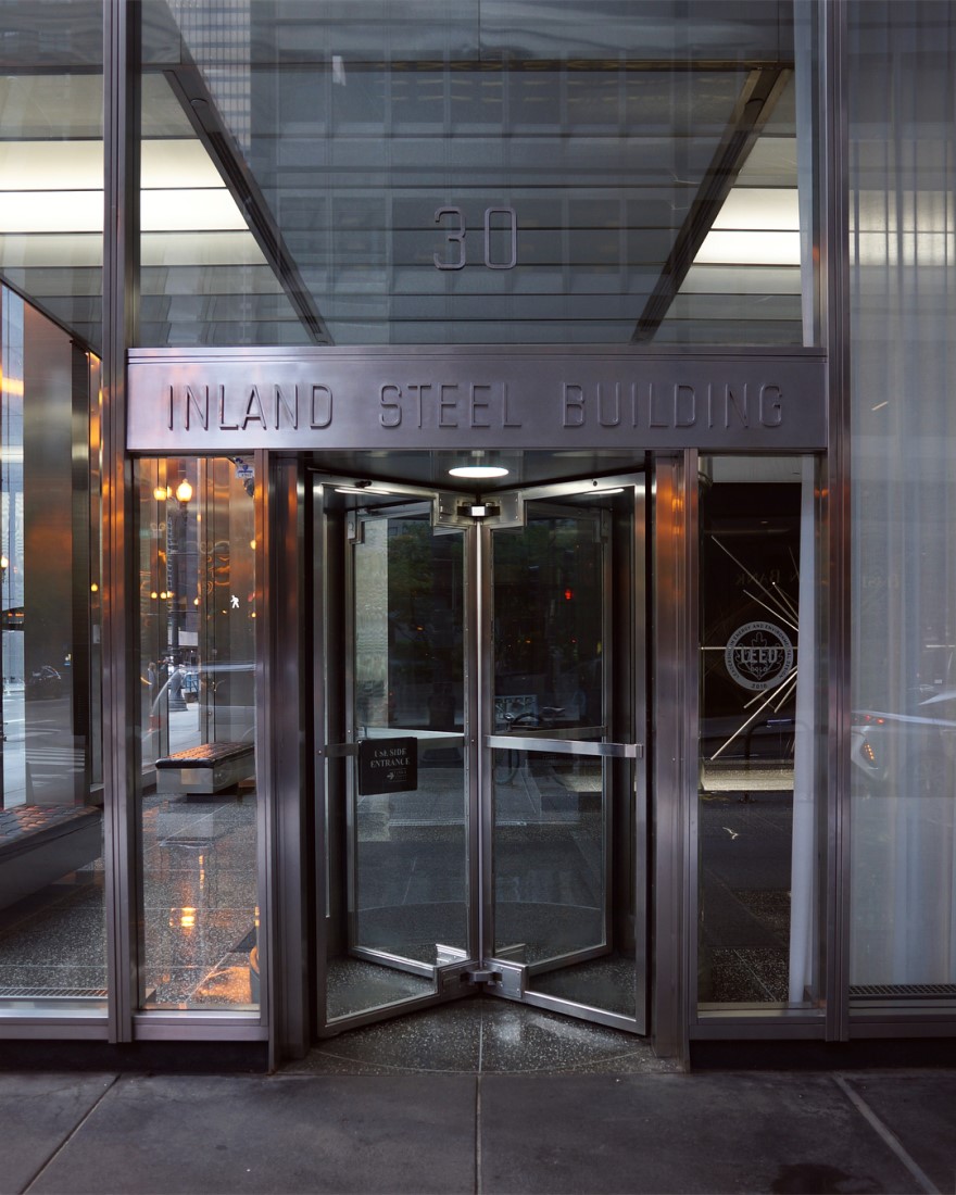 酒店为什么用旋转门，有什么作用?