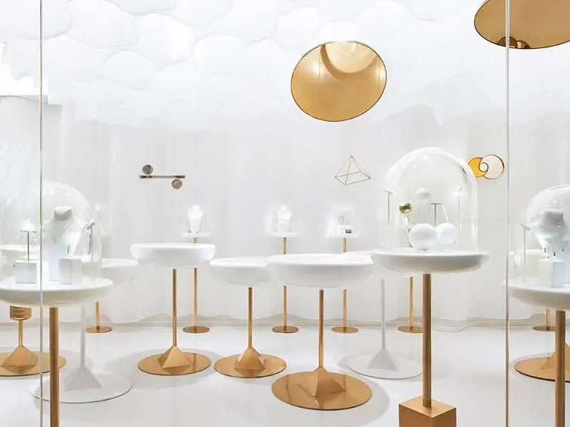 为了更好招揽顾客，珠宝店需要注意这些细节