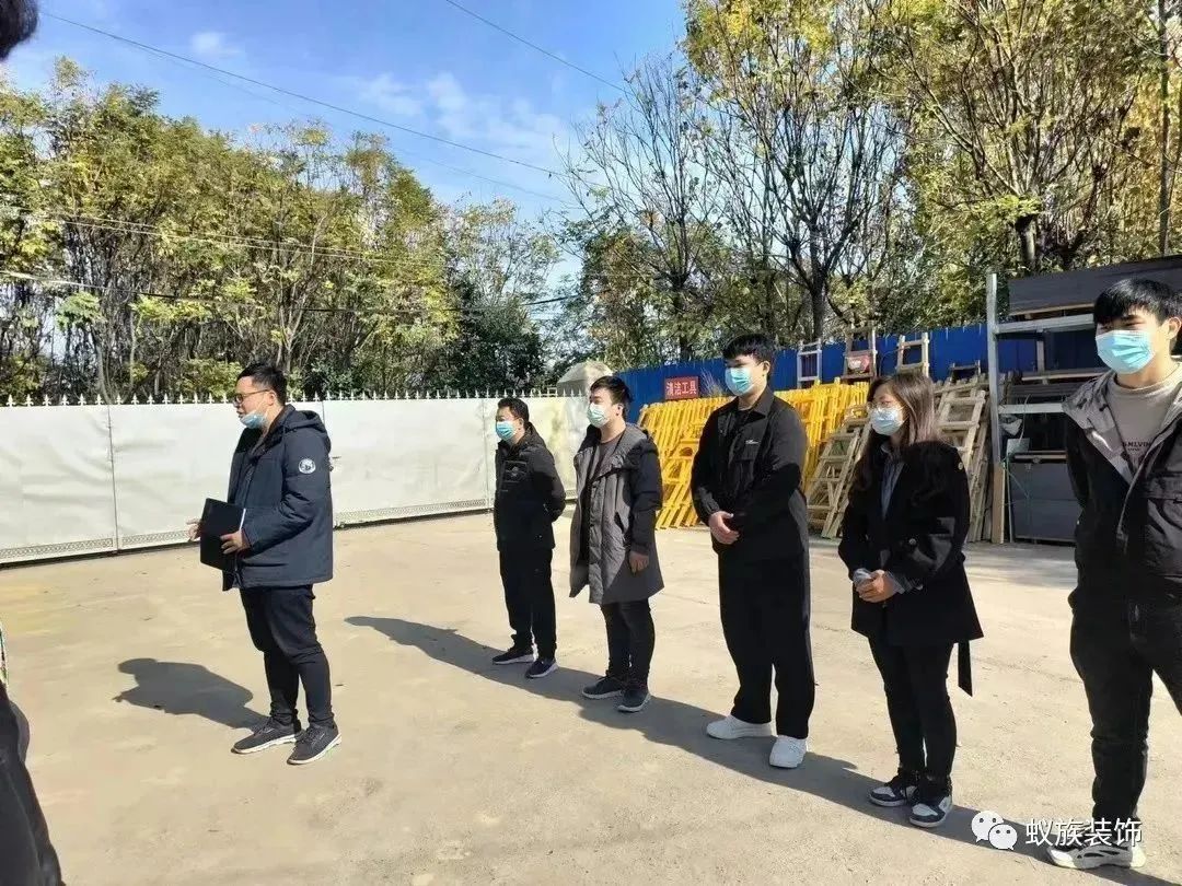 11月14日，在荥阳工厂召开赴山东支援人员动员欢送会